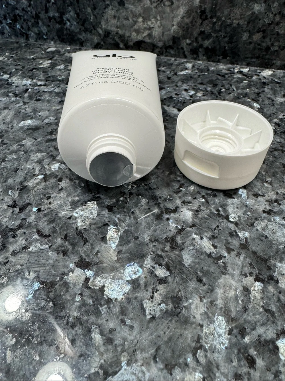 New Sealed ALO Yoga White Superfruit Moisturizing Body Lotion